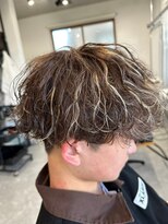 フゥ 宇都宮(FeU)&nbsp;波巻きパーマツイストスパイラルパーマメンズマッシュパーマ