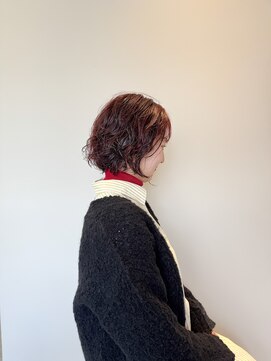 イラ(Era) ウェーブパーマ/レッドバイオレット