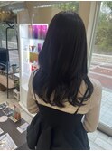 暗髪の中にも透明感あるナチュラルグレージュ