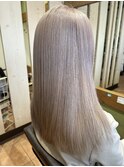 ミルクティーベージュ