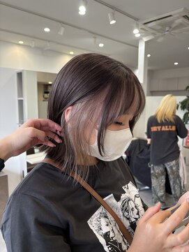 ユエン(YUEN) グレージュ×インナーベージュ