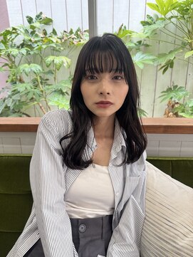 サンクチュアリ ウィズエデン 京橋店(Sanctuary with eden) セミロングの韓国風くびれ巻き