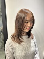 ニーイチイチ(211)&nbsp;ハッシュカット/ワンホンレイヤー/顔型別スタイル特集