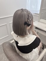 リルミー ミュエナ 大須 矢場町(Lilme myuena)&nbsp;ワンホンレイヤー/ミルクティーブロンド/ダークブルー/名古屋