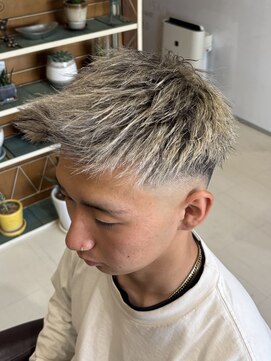 ウィル(WiLL) ホワイトメッシュ×ツイストパーマ