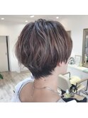 ハイトーンカラー×ショートヘア