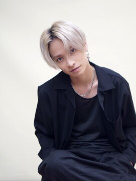 ピコット(P cott) ホワイトブリーチセンターパートショート