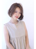 アッシュブラウン前下がり大人かわいい小顔フレンチボブ大人ボブ