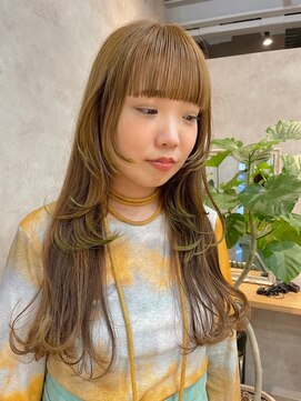 ルーム(.room.) 顔まわりにデザイン×ブリーチカラー