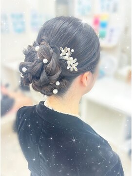 ヘアーメイク ティアラ(Hair make Tiara) 結婚式アップヘア