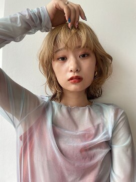 ベター(better) 顔まわりに入れたレイヤーが可愛い誰もが似合う愛されウルフヘア