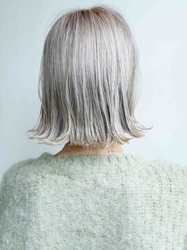 ヘアメイク アージュ 天神西通り店(HAIR MAKE age) シルキーベージュ　ハイトーンボブ　外ハネボブ　外国人風