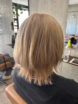ヘア ルーナ バイ アプリーレ(hair lune by Aprire) 20代30代40代50代☆大人可愛いハイトーンひし形ネオウルフ