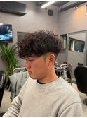 スパイキーショート　フェード　スペインカール　ルーズパーマ