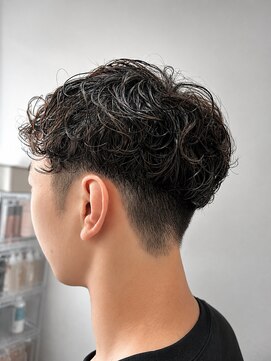 ウタ(uta) 清潔感マッシュパーマ