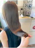 酸性ストレートでサラサラロングヘア