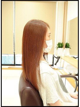 メタ(META) カット+ノンジアミンカラー(赤毛色&ピンク色)