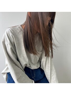 ペイジヘアー(paige hair) 大人ロング/透明感オリーブグレージュ/しなやかストレート