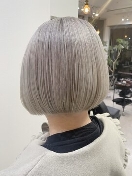 グーフィートーキョー 銀座(Goofy Tokyo) Goofy銀座/全体ダブルカラー/ブリーチ2回/スノーホワイト/ボブ