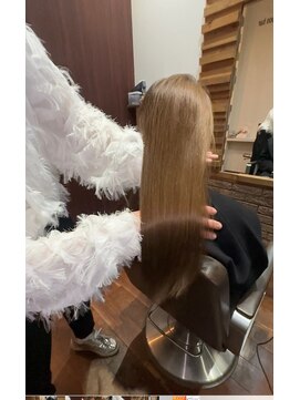 イイネ(iine) ハイトーン髪質改善サラツヤ髪トリートメントミルクティー