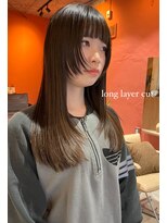 ユニ(uni)&nbsp;黒髪レイヤー/レイヤーカット/ワイドバング/20代/30代/40代