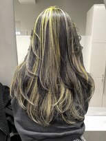 ソル 栄矢場町(SOL) ハイライトイエローカラーミディアムレイヤー細めハイライト