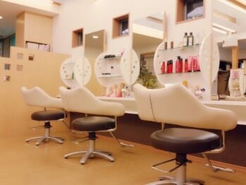 アイ美容室の写真/【青塚駅徒歩1分】あなたの髪と理想を大切にするサロン☆専任のスタイリストが似合わせスタイルをご提案＊