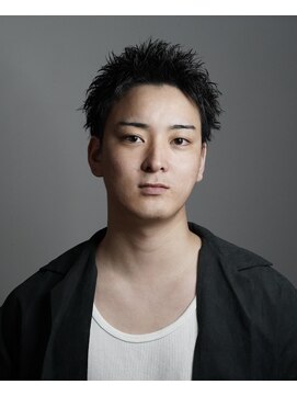 スピンオフシフト(SPIN-OFF SHIFT) アップバングショート