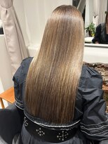 バロックトーキョー(BAROQUE TOKYO)&nbsp;白髪ぼかしハイライト×髪質改善カラー【表参道原宿美容室】