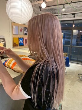 ルーム(Loom.) ハイトーン顔周りレイヤーカットケアブリーチブリーチカラー