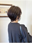 きゅっとくびれるショート