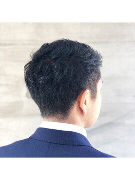 アッシュタカサキ(ash takasaki) 30代40代/ビジネス/爽やかサイド刈り上げ/短髪