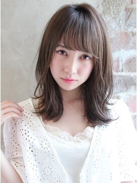 アフロート ルヴア(AFLOAT RUVUA) AFLOAT RUVUA新宿イルミナアッシュ『広がり対策◎外ハネミディ』