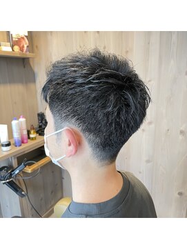 デュード(Dude) 刈り上げショート/ナチュラルグラデーション/フェードカット