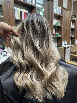 ラフ(LAFF) #黒髪#ボブルフ#ネビージュ#小顔#ワンレン