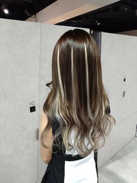 ニーナ ビューティーサロン(NINA Beauty Salon) グレージュカラー