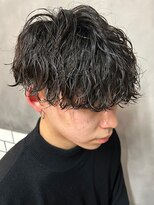 ティダスマイル(tida smile)&nbsp;束間_波巻きツイストスパイラルツーブロックマッシュ