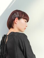 ノアフライ(NOAH FLY) シンプルお洒落★シルバーピン×ボブアレンジ