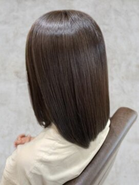 ラルジュヘアイコール(Large hair equal =) 30代40代伸ばしかけ落ち着き重めミディアムボブ髪質改善