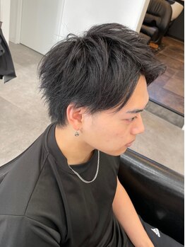 レジーナ(REGINA)の写真/仕事/プライベートONOFF切り替えられるスタイルをご提案◎ツイストパーマ/デザインパーマなども大人気！