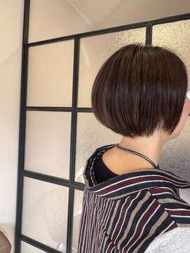 ショートボブ
