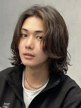 フィフス 天神大名(fifth) 天神メンズパーマサーフカール波巻きパーマセンターパートウルフ