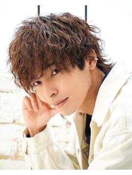 MEN'S HAIR BLEACHi 岐阜柳津店【メンズ ヘア ブリーチ】【4月29日オープン（予定）】 【BLEACHi】緩め波巻きエモウルフ