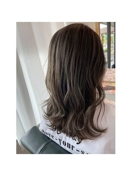 ルンルン(LUNRUN) アッシュベージュ