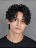 黒髪波巻きスパイラルツーブロックセンターパート