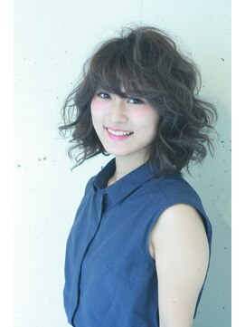 キー(kｅｙ) ランダムボブ+アッシュブラウン