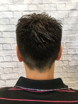 ミーティア バイ クアトロ(Meteor By QUATRO) メンズ刈り上げソフトモヒカン