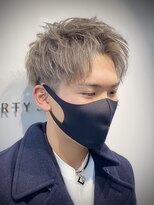 リバティシェアバーバー 銀座(LIBERTY SHARE BARBER)&nbsp;ショートアップバング/ハイトーングレージュ