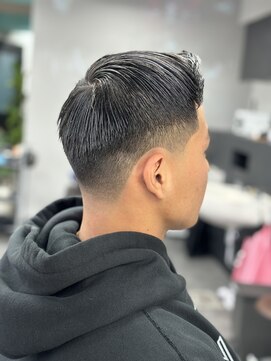 ヘアーラボ 樟葉(Hair Labo) Low Taper Fade