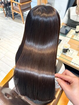 プラグ バイ ネオリーブ(plug by neolive) レイヤーカット×髪質改善[髪質改善/縮毛矯正/韓国]A